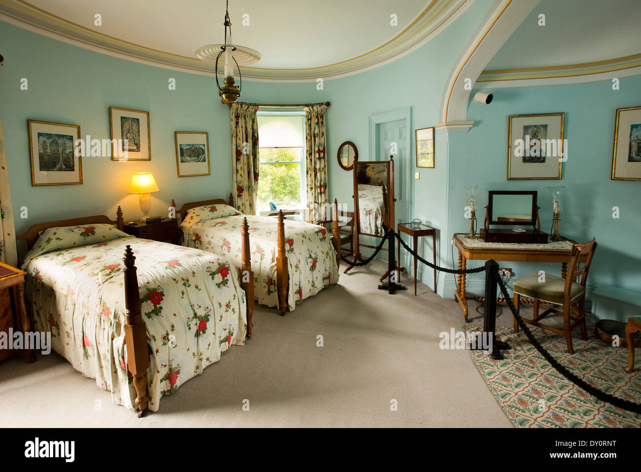 Ireland, Co Donegal, Glenveagh Castle, interior, Oval Bedroom in round  tower Stock Photo - Alamy