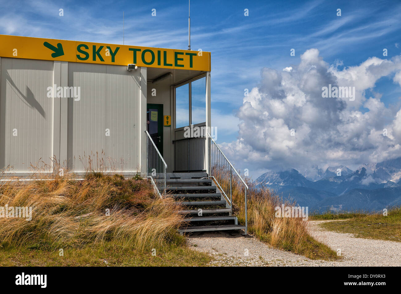 An outdoor mountain toilet hi-res stock photography and images - Alamy