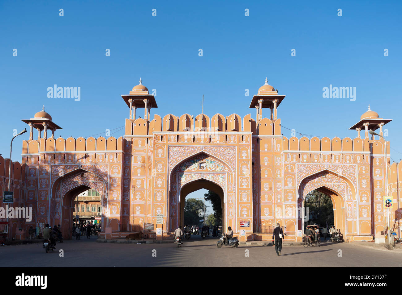 Jaipur, Rajasthan, Indic. The historic Ajmer Gate, entrance to the walled old town Stock Photo