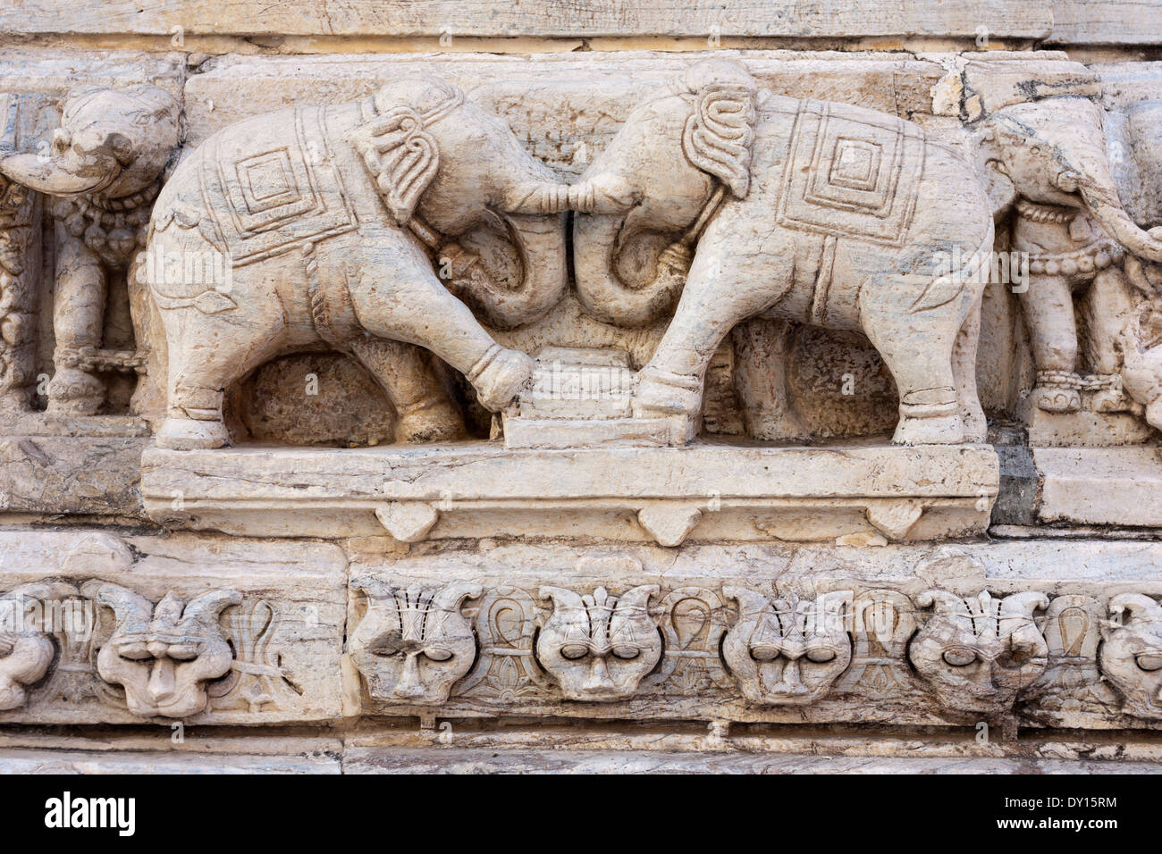 Udaipur, Rajasthan, India. Relief sculpure on the exterior wall of the Jagdish Temple Stock Photo