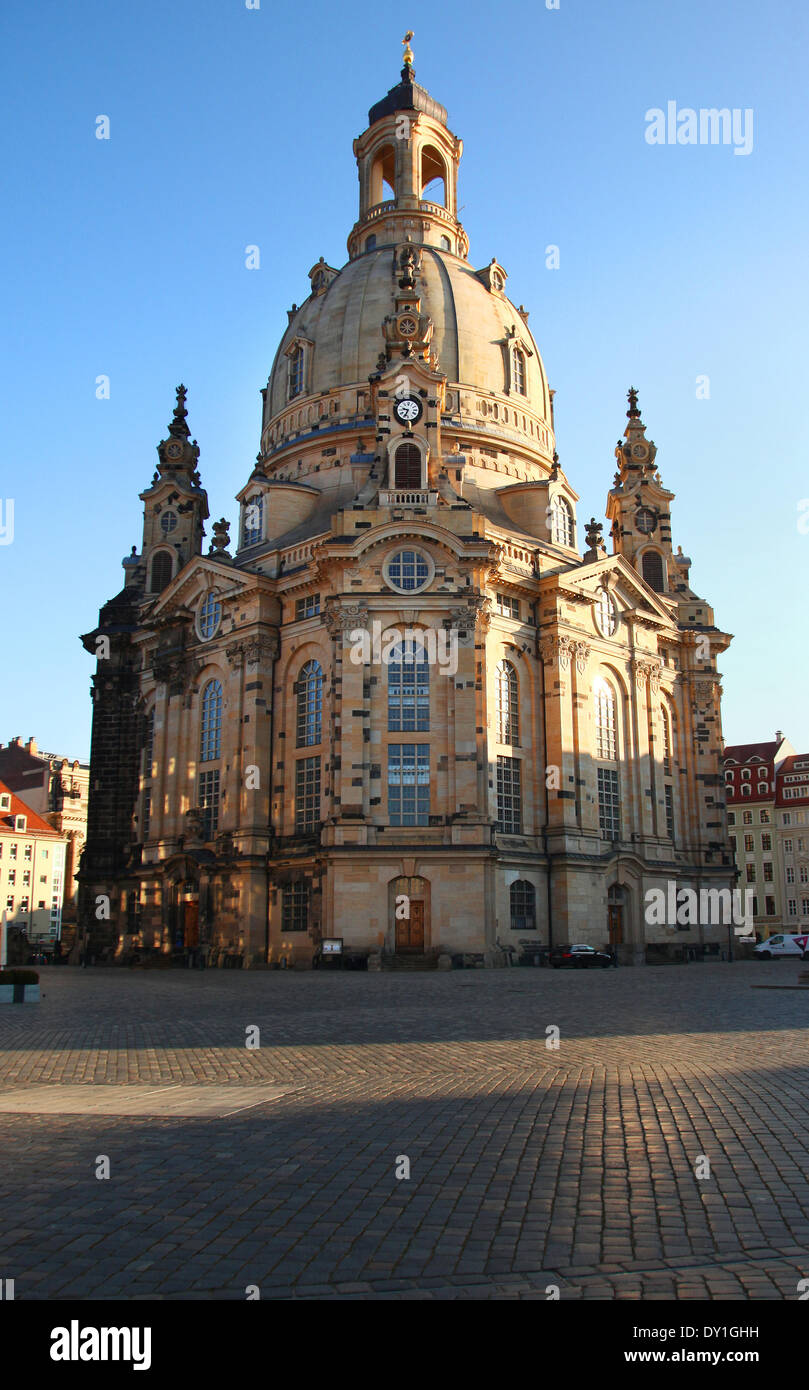 The reconstructed Church Frauenkirche in the center of Dresden, eastern Germany, pictured on February 04, 2014. Foto: Wolfram Steinberg dpa Stock Photo