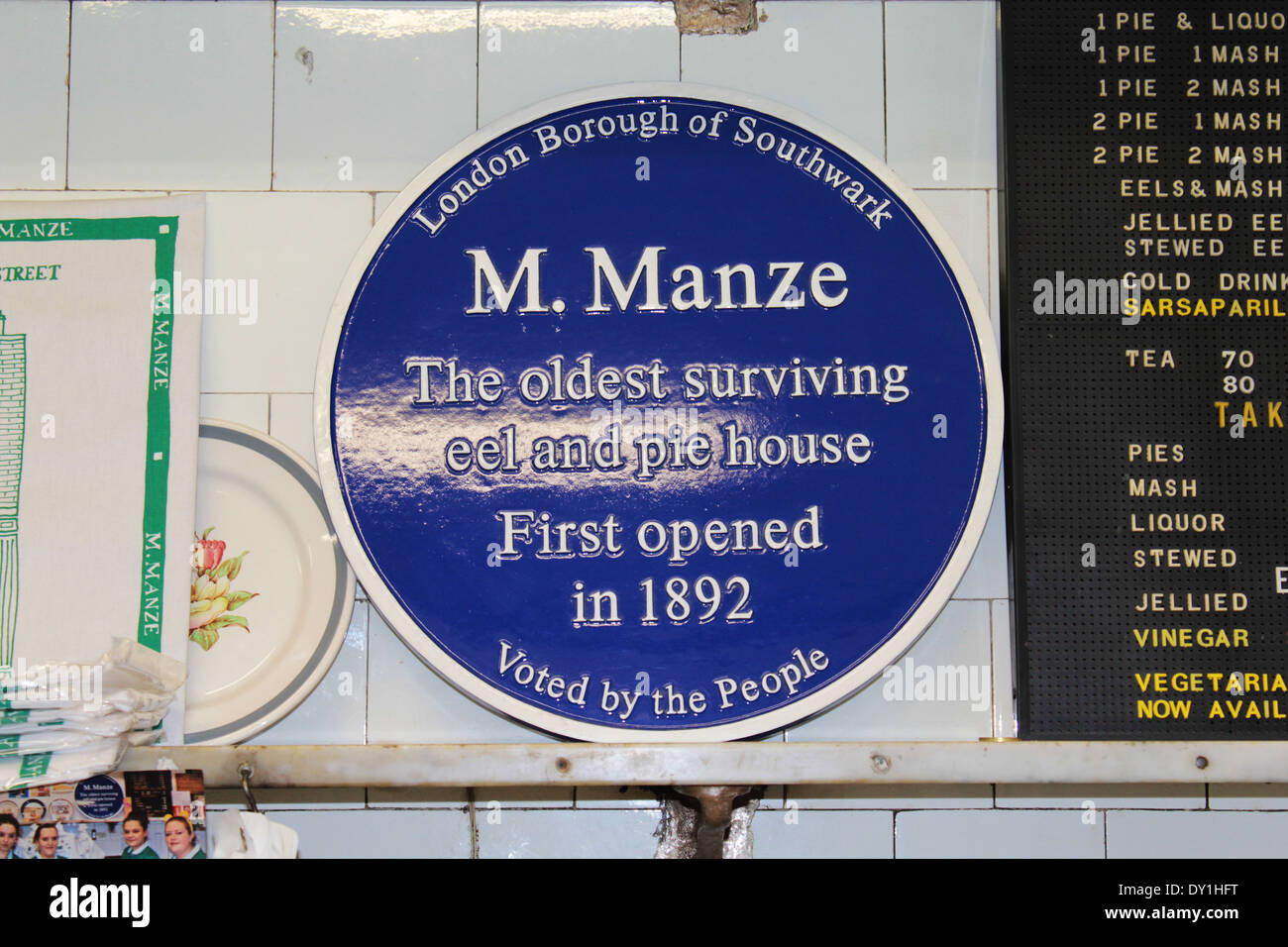 M. Manze Eel and Pie House shop, Southwark, London, UK. Stock Photo