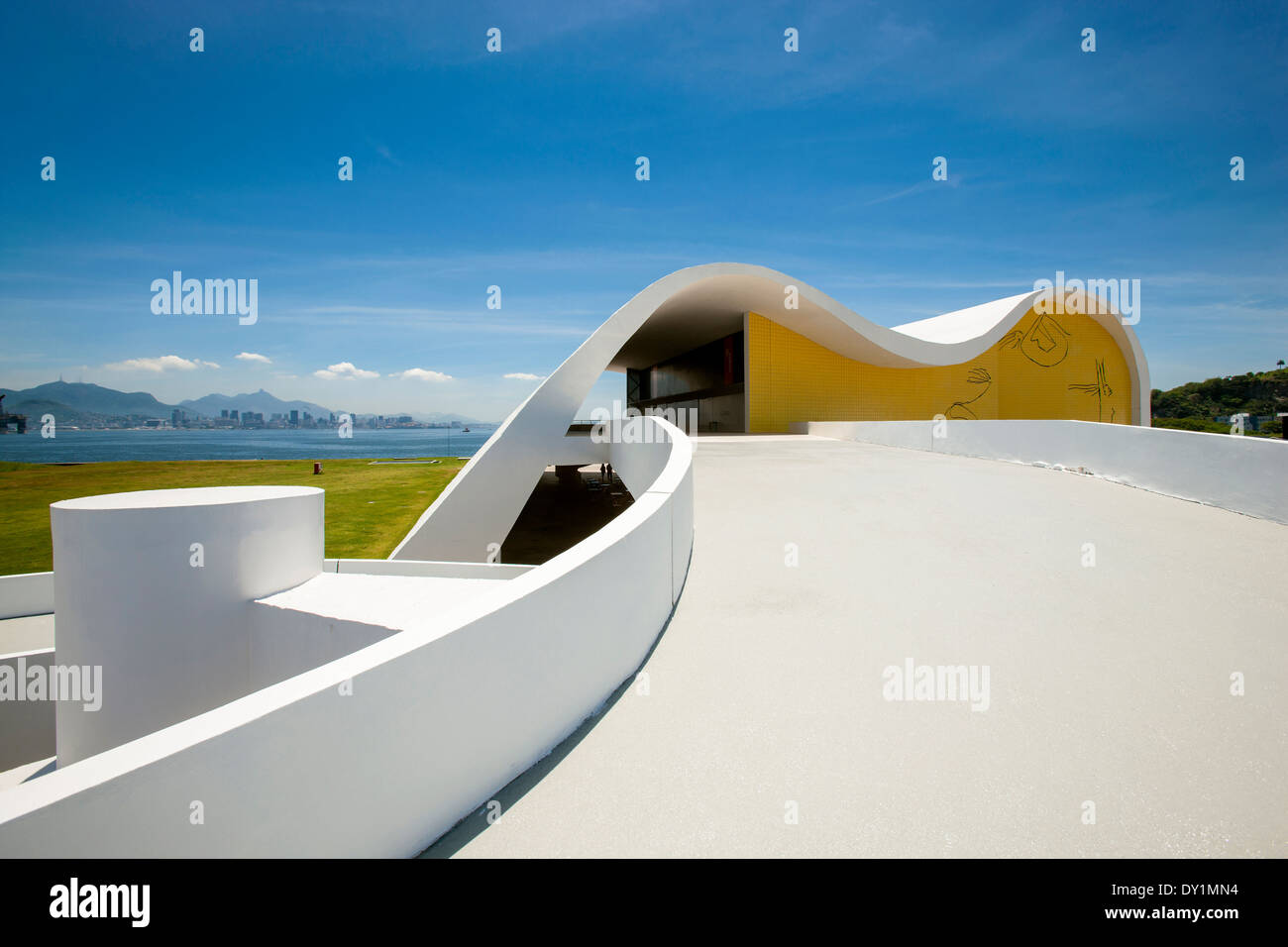 Rio de Janeiro, Teatro Popular de Niteroi, Oscar Niemeyer, architecture ...