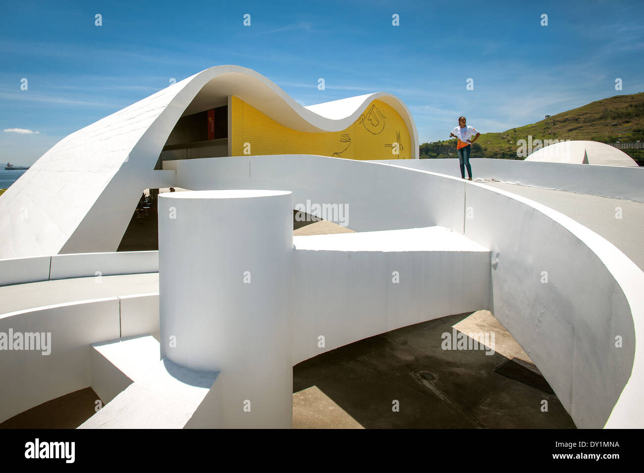 Rio de Janeiro, Teatro Popular de Niteroi, Oscar Niemeyer, architecture,  architect, Modern, cultural, Niteroi, people, Brasil Stock Photo - Alamy