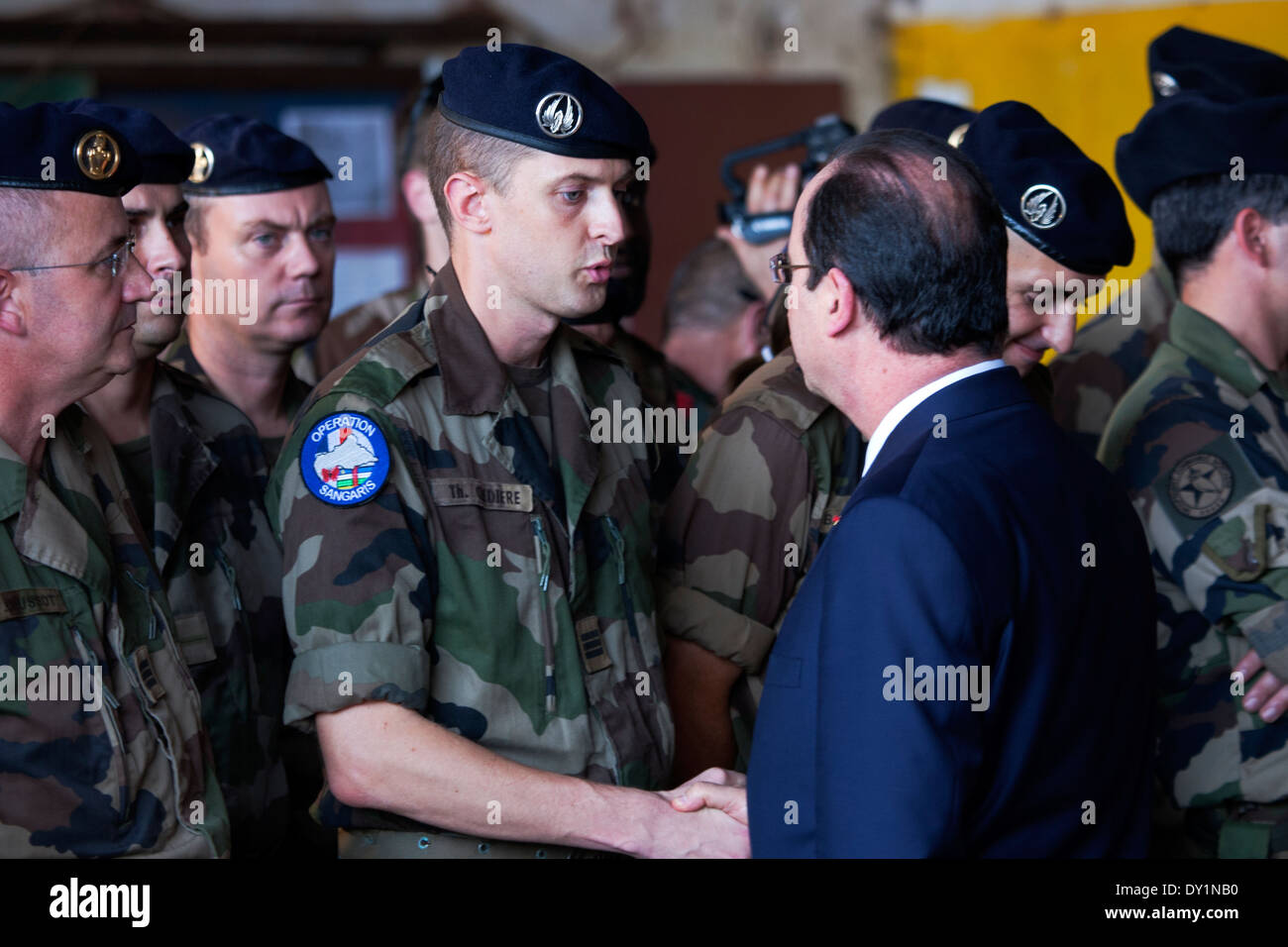 French President Hollande speaks and greets French troops at the Mpoko base in Bangui, Central African Republic Stock Photo