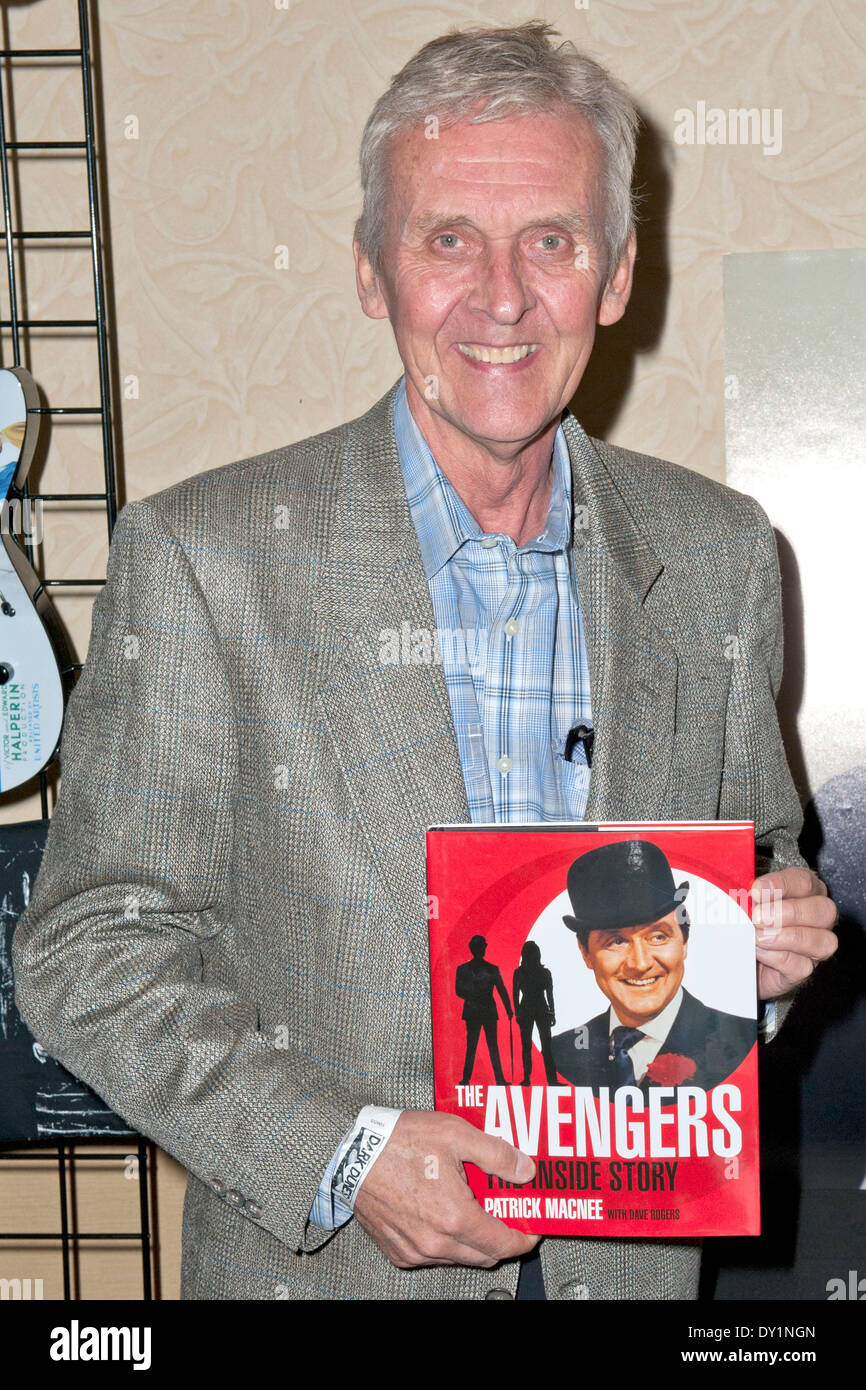 Patrick macnee hires stock photography and images Alamy