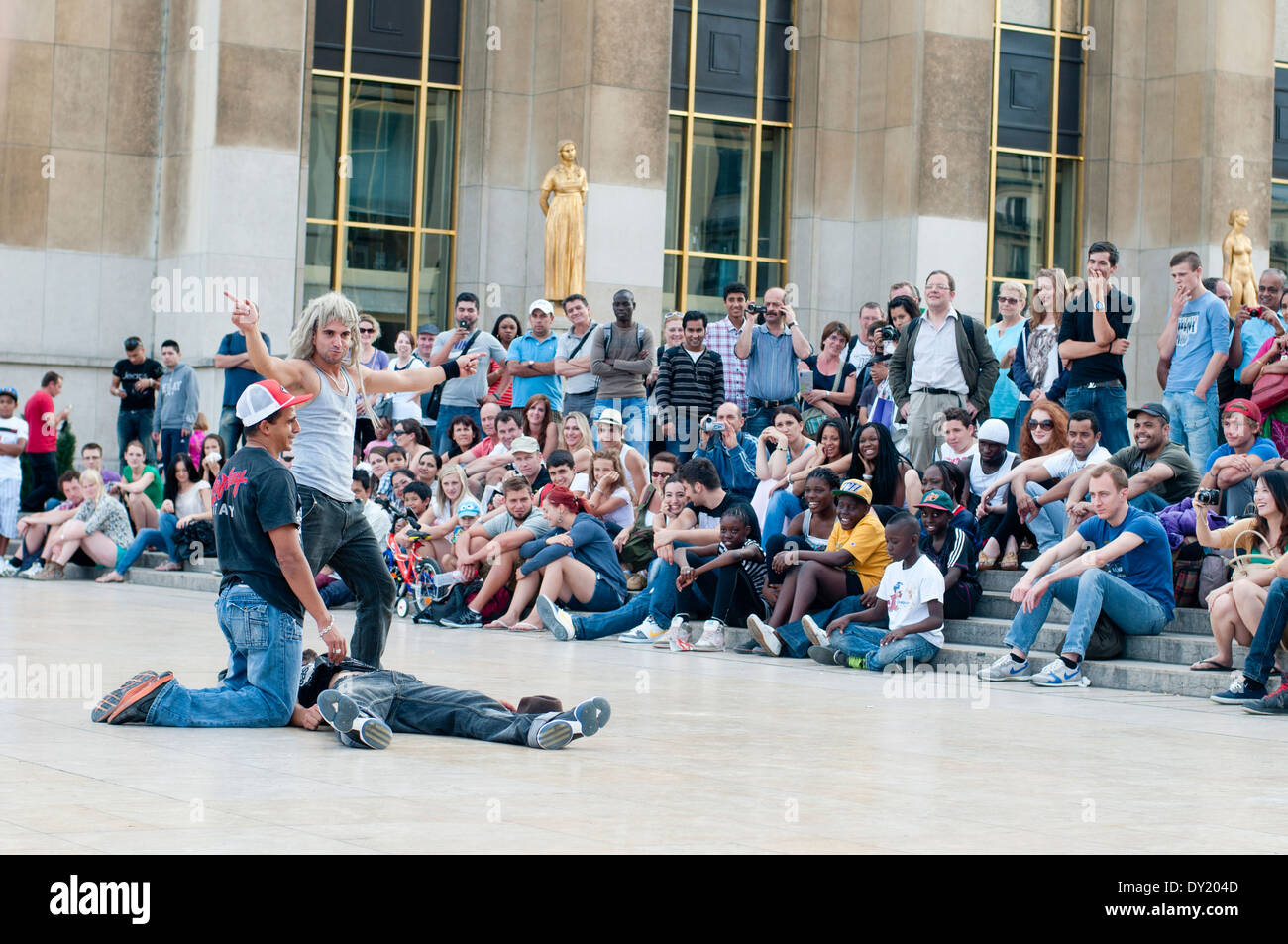 Street Dancers Busking In Paris Stock Photo