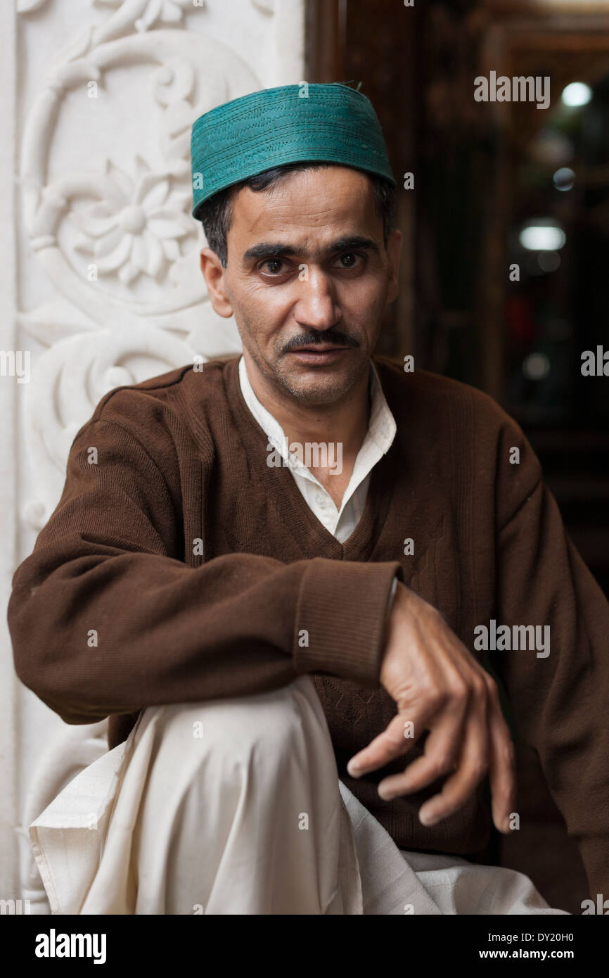 Srinagar, Kashmir, India. Portrait of Kashmiri muslim male at Pir Dastgir Sahib sufi shrine and mosque Stock Photo