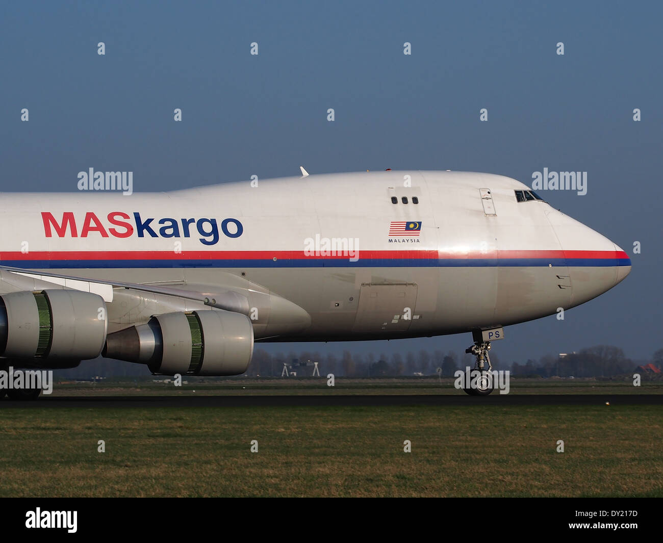 9M-MPS Malaysia Airlines Boeing 747-4H6F, landing at Schiphol (AMS - EHAM), Netherlands, pic4 Stock Photo