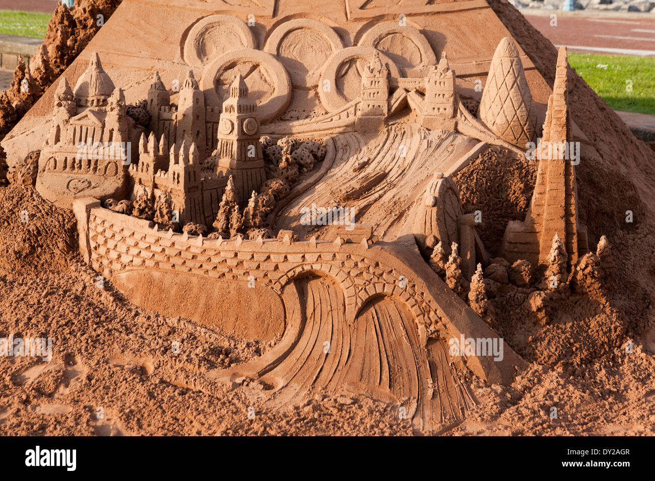 UK, England, Lancashire, Morecambe, London them sandcastle by professional sand carver Andy Moss Stock Photo