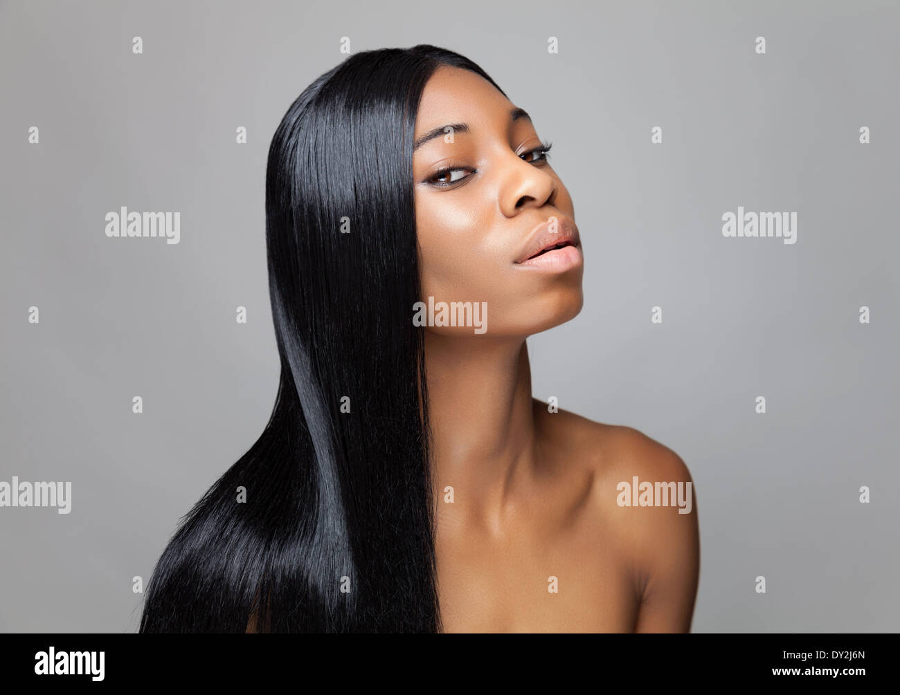 Black woman afro hair cut hi-res stock photography and images - Alamy