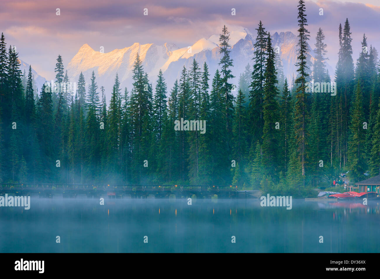 Sunrise Emerald Lake in Yoho National Park, British Columbia, Canada Stock Photo