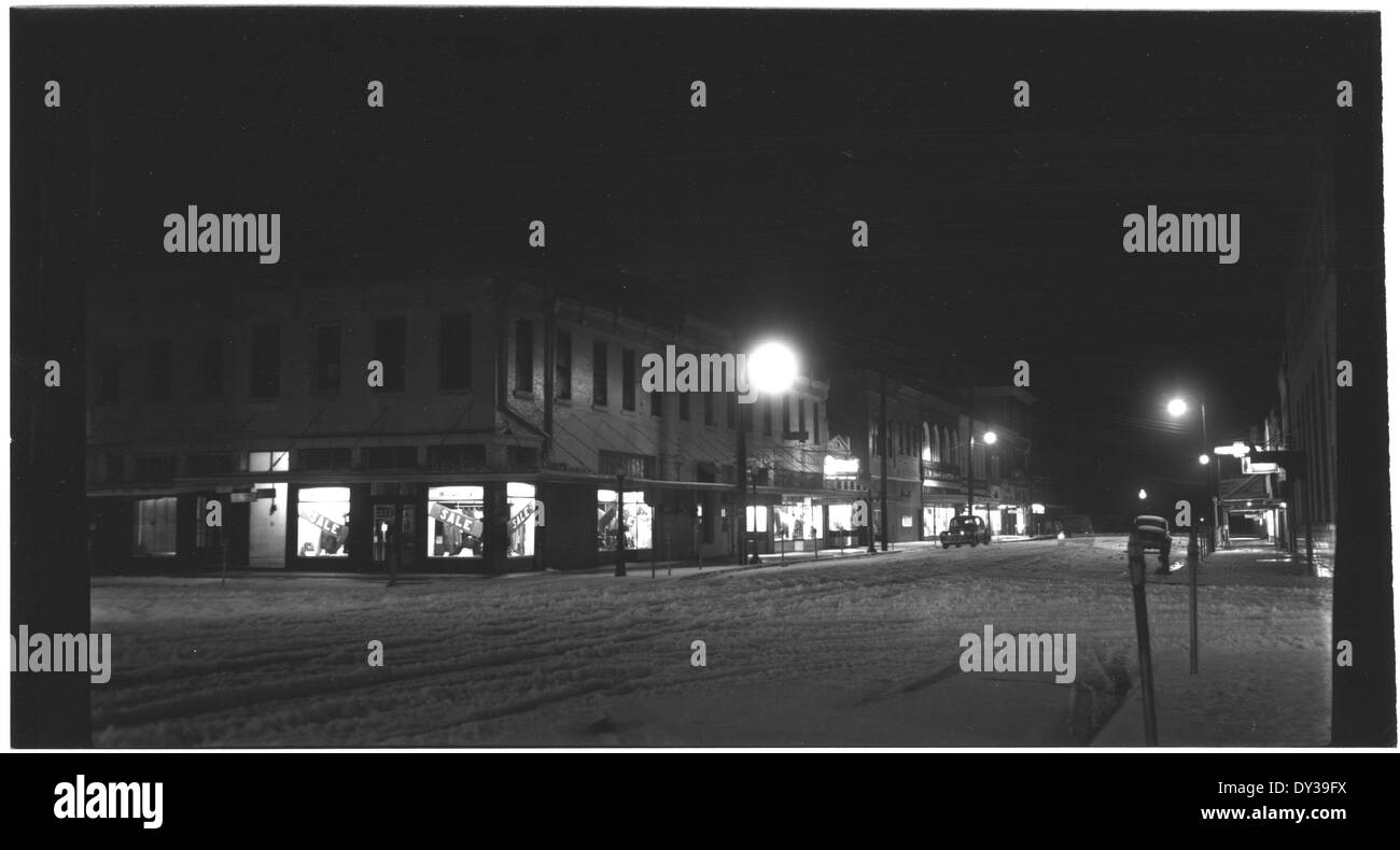 Night view of snow scene, Brookhaven, Miss., 1301949 Stock Photo Alamy