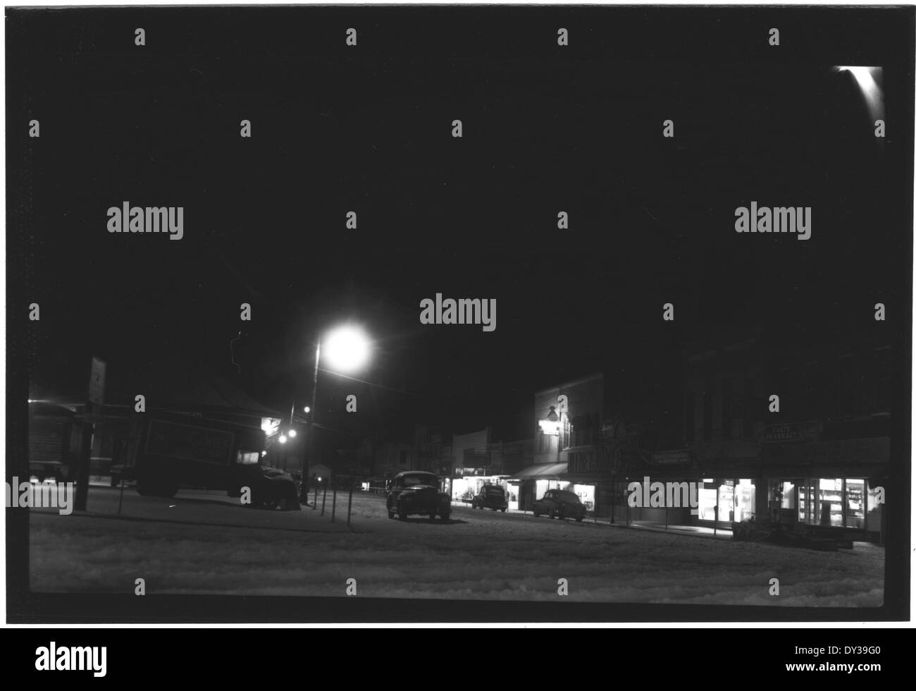 Night view of snow scene, Brookhaven, Miss., 1301949 Stock Photo Alamy