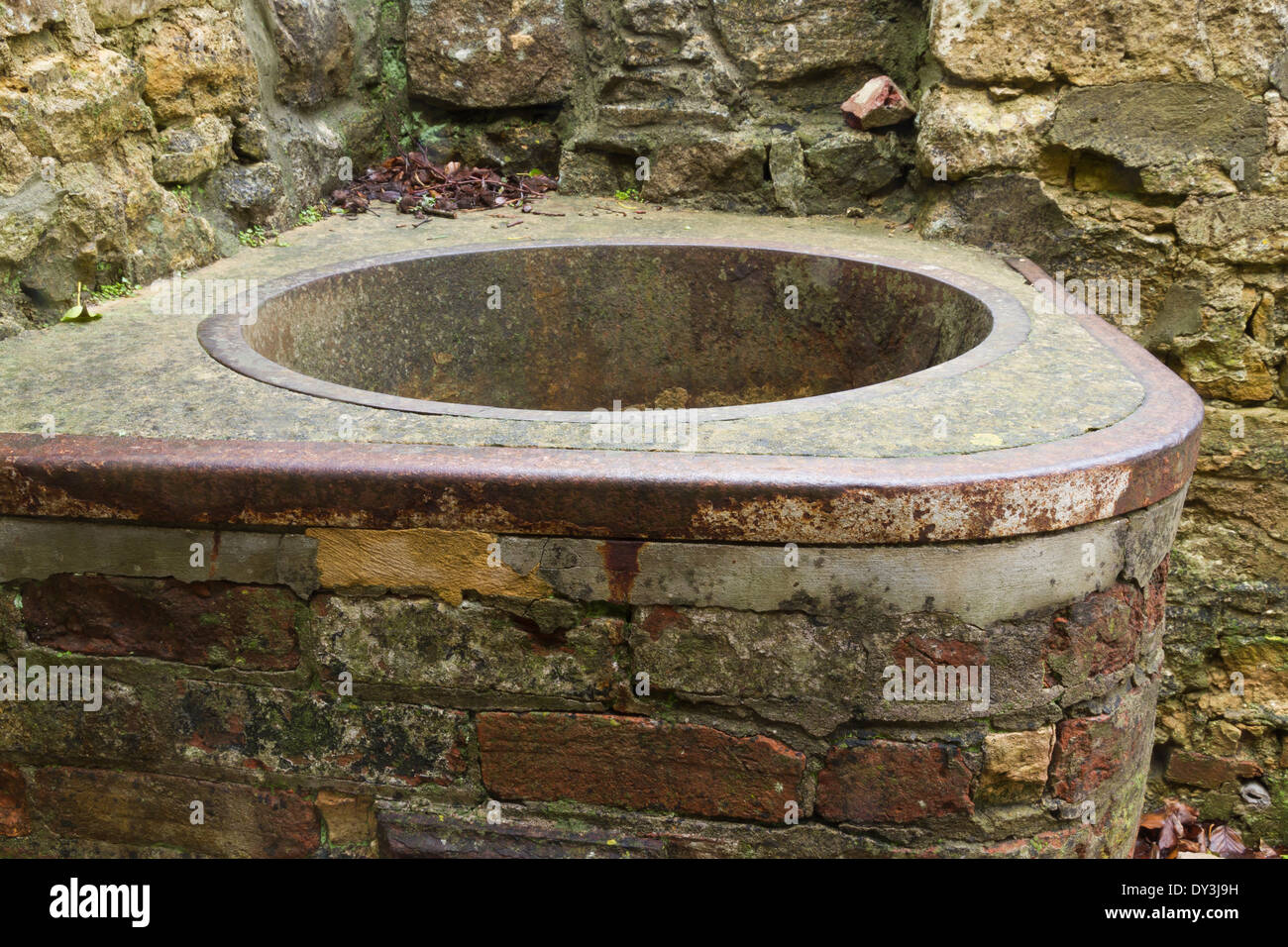 Copper – vintage water heater, derelict. Stock Photo