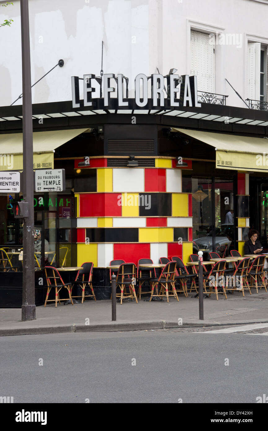 Trendy bar cafe restaurant in Belleville, Paris Stock Photo