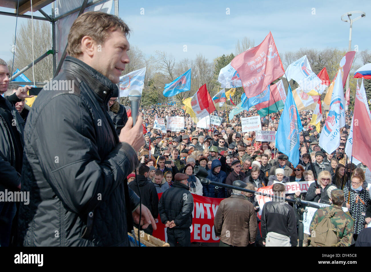 Odessa, Ukraine. 06th April, 2014.In Odessa, the rally ('Kulikovo Field') spoke in support antimaydan candidate for president of Ukraine - Oleg Anatolevich Tsarov, after his speech, he talked to the media and the people`s. Protest meeting People's Assembly Antimaidan - 'Kulikovo Field'. This demonstration in Kulikovo Field, Odessa, Ukraine (South Ukraine), for a referendum, against the new government in Kiev, against the National-fascism.  The main slogans:  'We want a referendum'  'Freedom Anton Davydchenko'  'Odessa is a Russian city'  'We want Russian the second official language'  'We are  Stock Photo