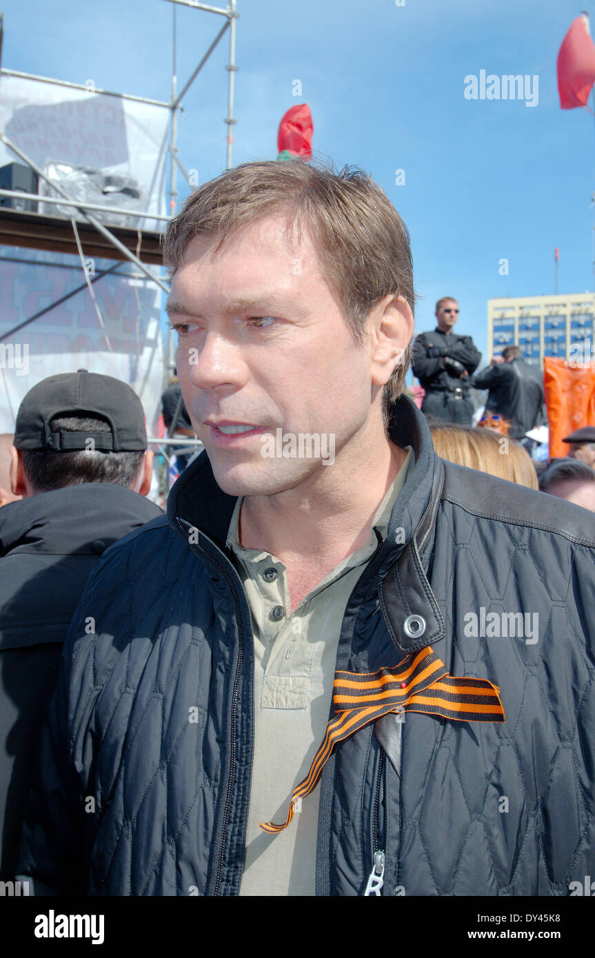 Odessa, Ukraine. 06th April, 2014.In Odessa, the rally ('Kulikovo Field') spoke in support antimaydan candidate for president of Ukraine - Oleg Anatolevich Tsarov, after his speech, he talked to the media and the people`s. Protest meeting People's Assembly Antimaidan - 'Kulikovo Field'. This demonstration in Kulikovo Field, Odessa, Ukraine (South Ukraine), for a referendum, against the new government in Kiev, against the National-fascism.  The main slogans:  'We want a referendum'  'Freedom Anton Davydchenko'  'Odessa is a Russian city'  'We want Russian the second official language'  'We are  Stock Photo