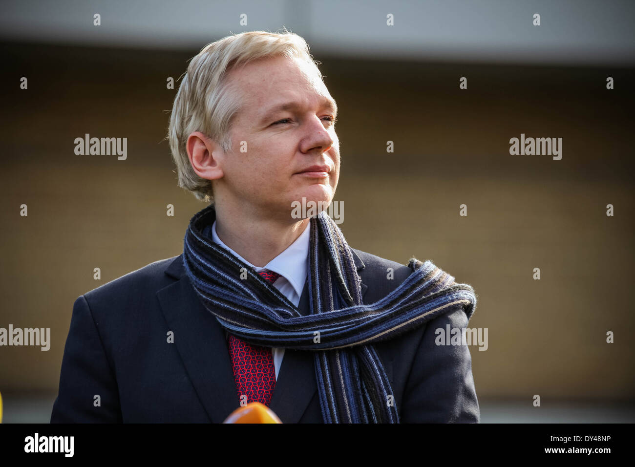 Wikileaks founder Julian Assange speaks to the media after appearing at Belmarsh Magistrates court in Woolwich, London, UK. Stock Photo