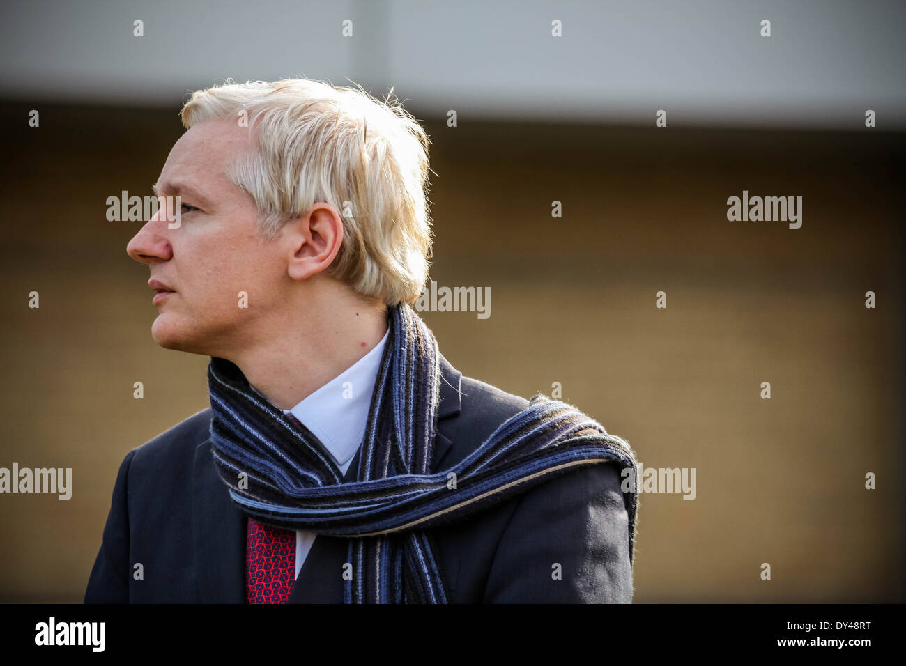 Wikileaks founder Julian Assange speaks to the media after appearing at Belmarsh Magistrates court in Woolwich, London, UK. Stock Photo