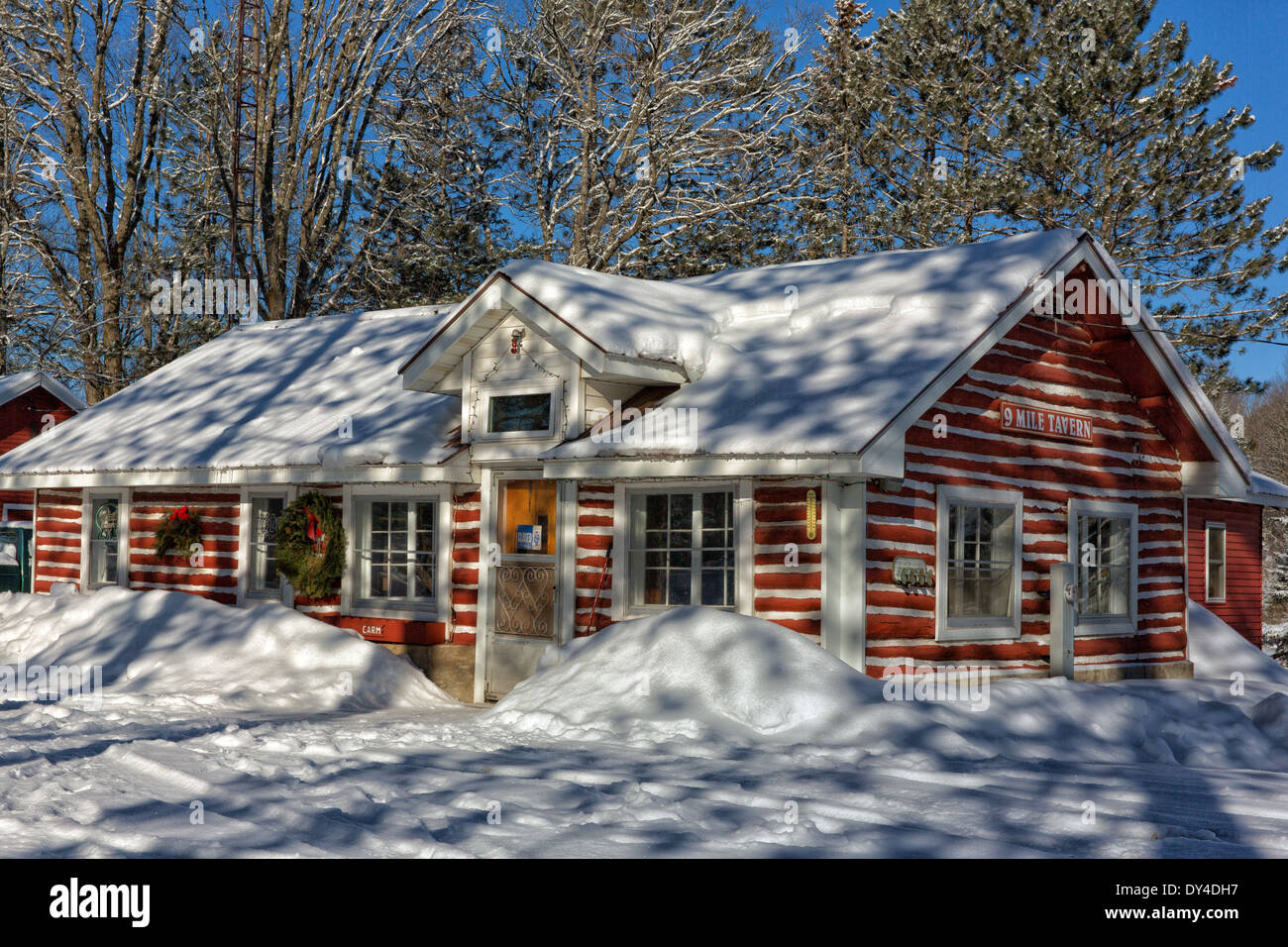 Rustic Log Cabin Tavern Stock Photo 68325299 Alamy