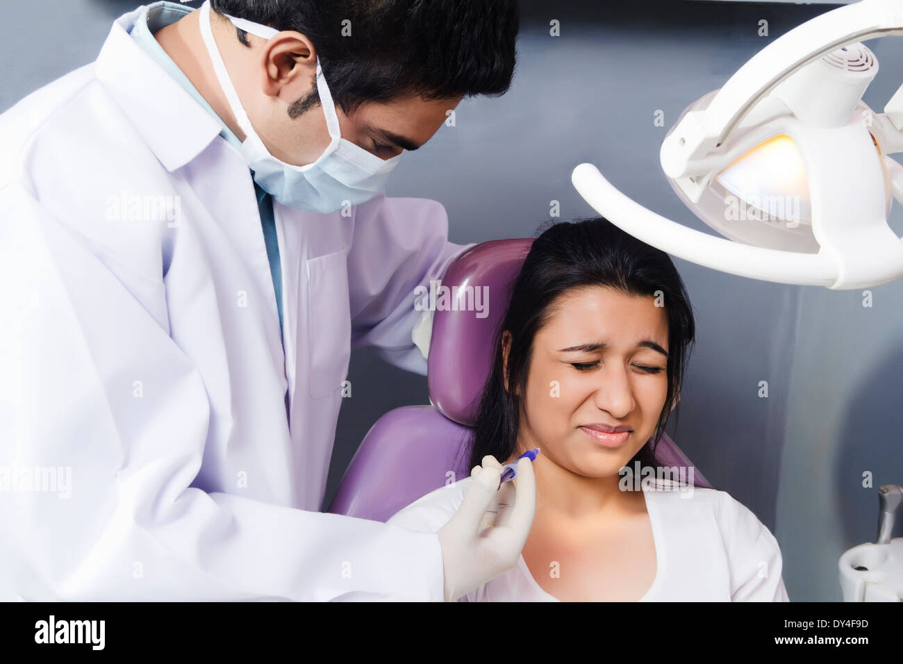 Indian ladies doctor hires stock photography and images Alamy