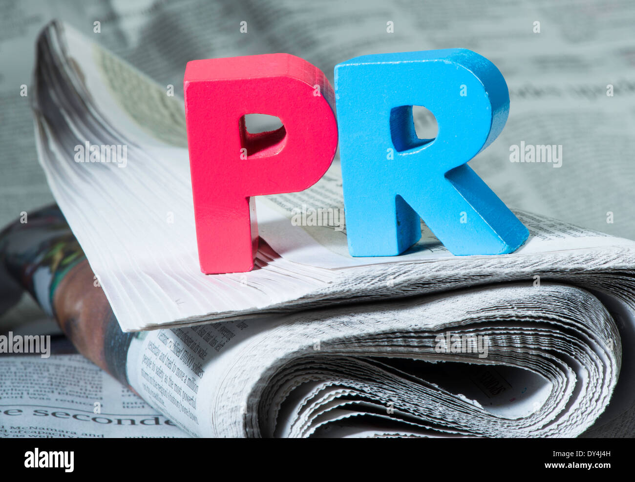 Newspaper letters hi-res stock photography and images - Alamy