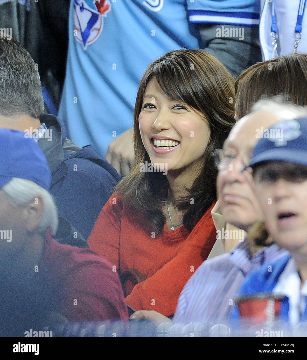 Toronto Ontario Canada 4th Apr 14 Mai Tanaka Mlb Mai Tanaka New York Yankees Picther Masahiro Tanaka S Wife Is Seen During The Game Between The New York Yankees And Toronto Blue
