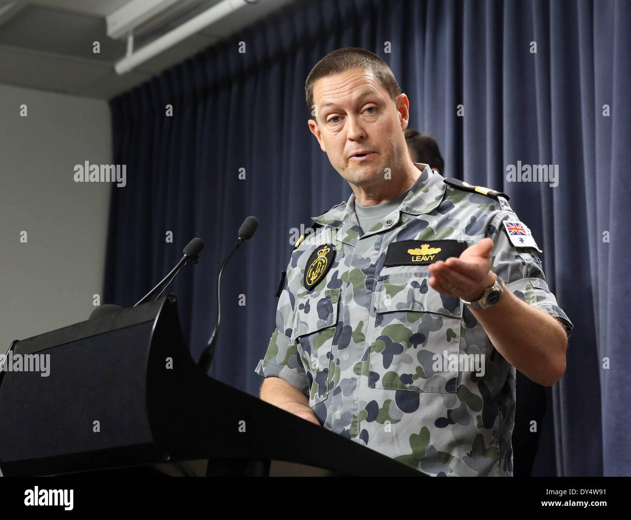 Perth, Australia. 7th Apr, 2014. Australia's search task force commander Peter Leavy speaks during a news conference in Perth, Australia, on April 7, 2014. An Australian vessel searching the missing Malaysian flight 370 has detected electronic pulse signals probably related to the black box in the Indian Ocean during the past 24 hours. However, the unsuccessful effort to reacquire the signal later may suggest the battery may finish in a very short time, according to searching officials and U.S. Navy technicians. Credit:  Xu Yanyan/Xinhua/Alamy Live News Stock Photo