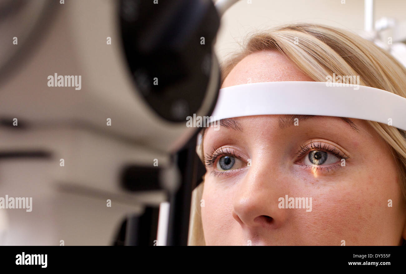 eye test at optician Stock Photo