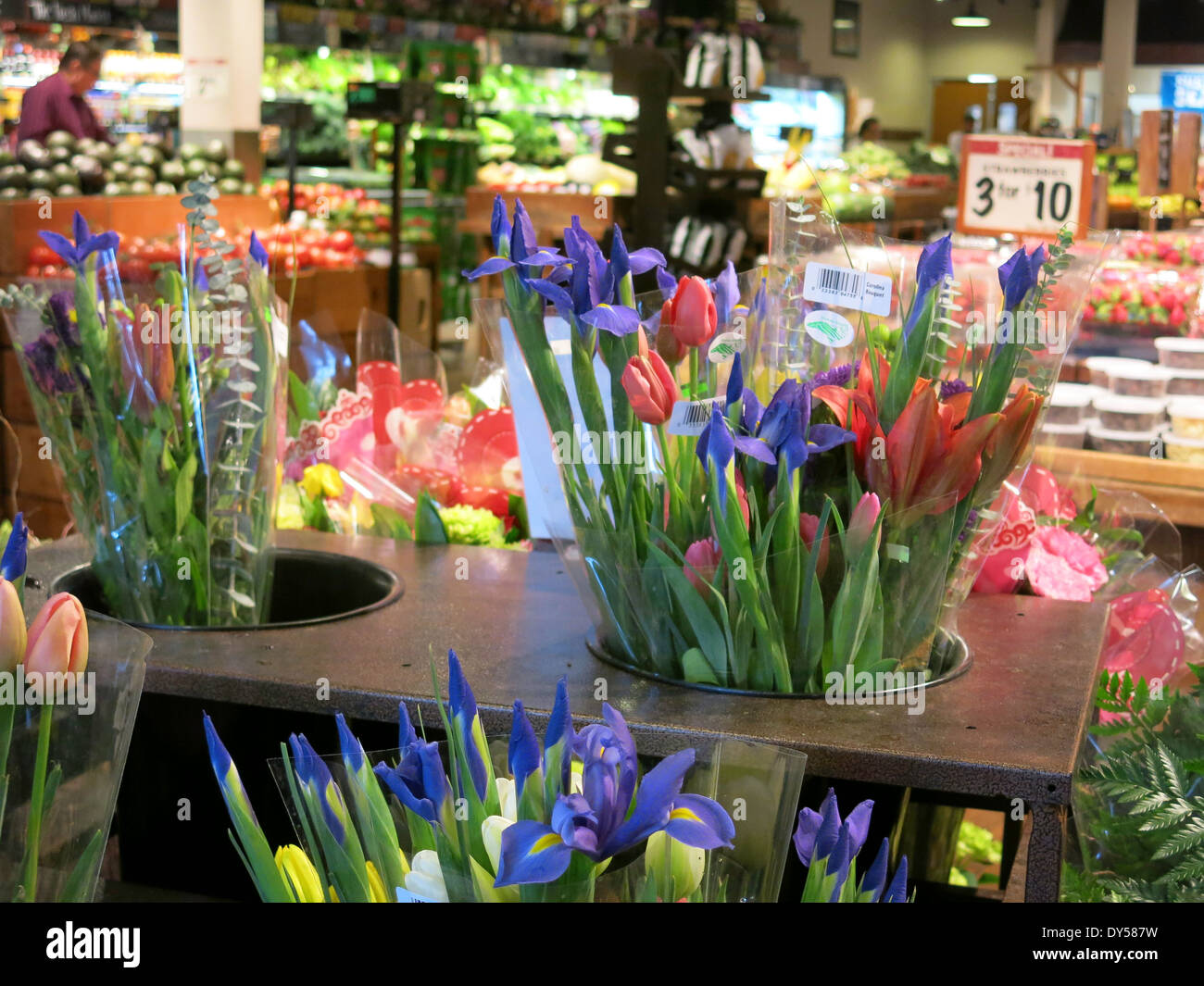 Fresh Cut Display Fresh cut flower hi-res stock photography and images - Alamy