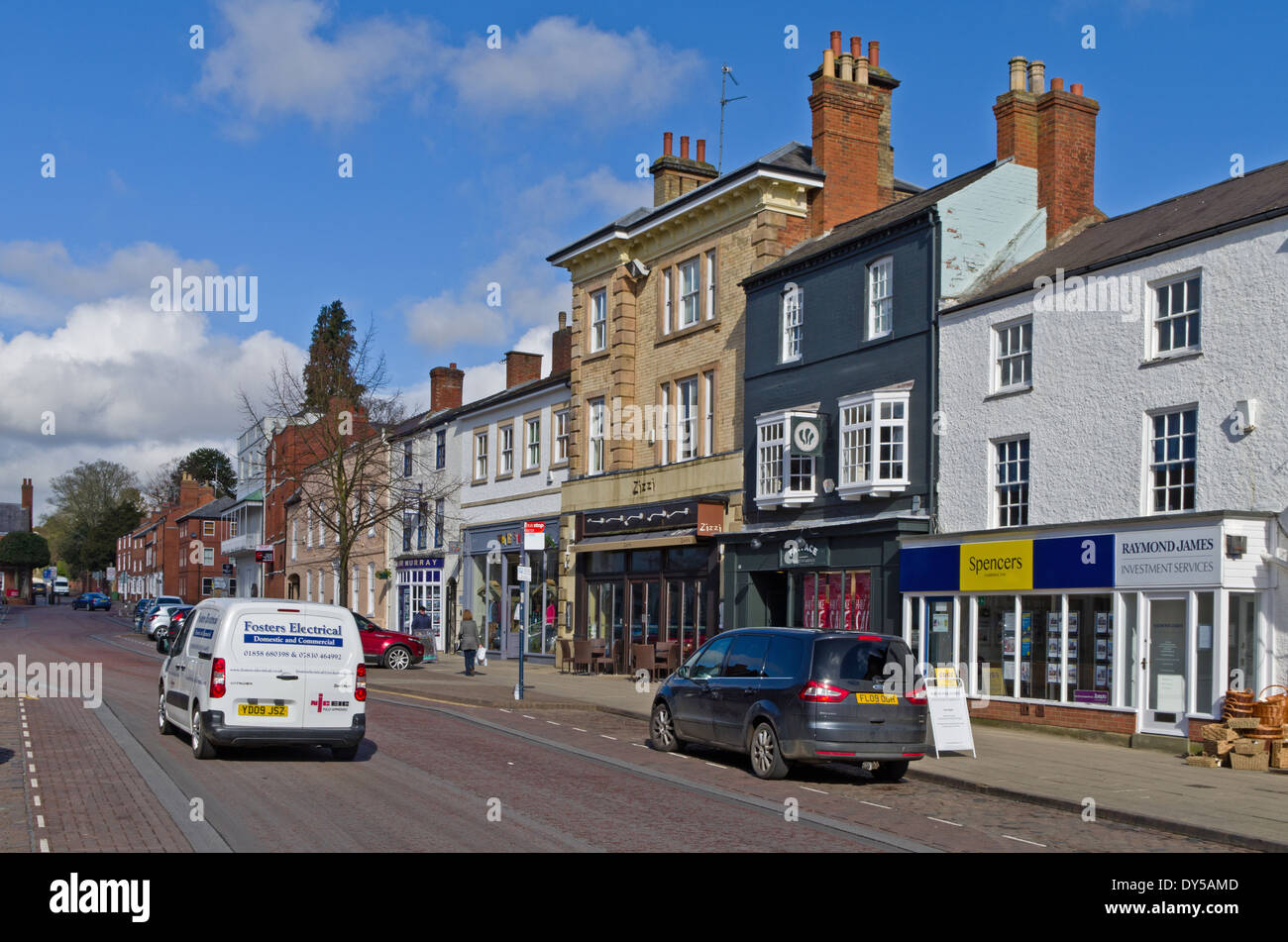 Middle Row High Street Hi res Stock Photography And Images Alamy