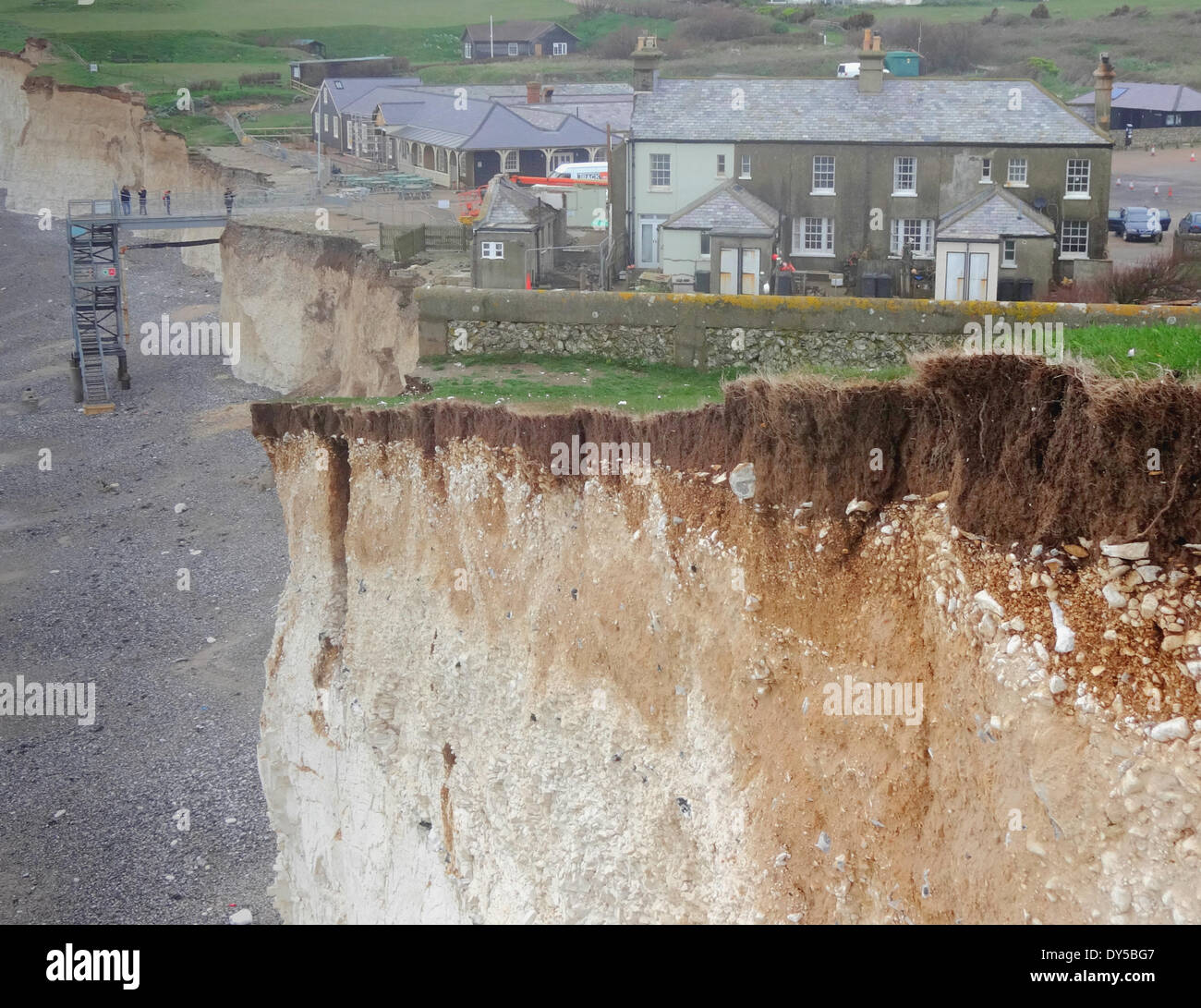 Chalk cliff erosion crack hires stock photography and images Alamy