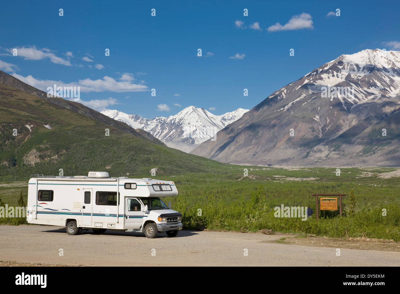 Tourists View The Information Panel About The Black Rapids Glacier In The Alaska Range, Intierior, Alaska Stock Photo