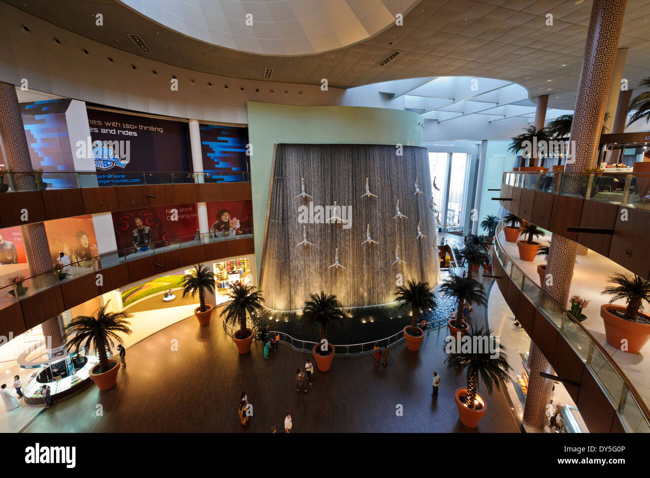 Diving men sculptures in The Dubai Mall, Dubai, United Arab Emirates