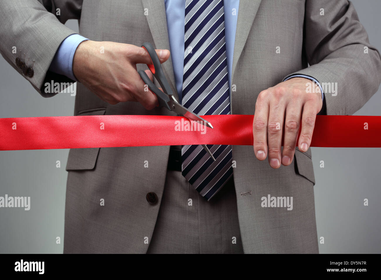 Cut Through Red Tape With These Business Tips - TechGeek365