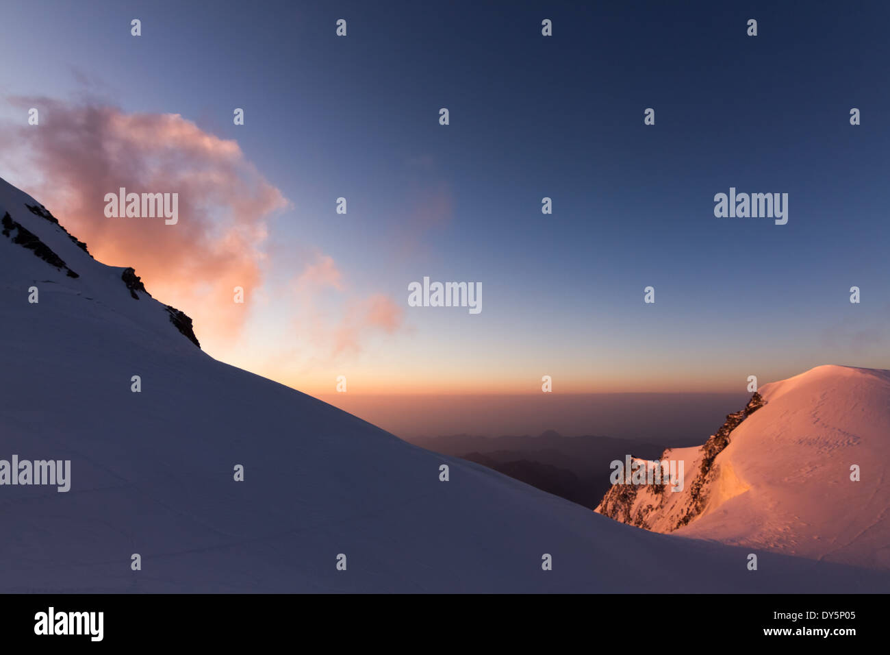 Monte Rosa Pyramide Rosa pyramide hi-res stock photography and images - Alamy
