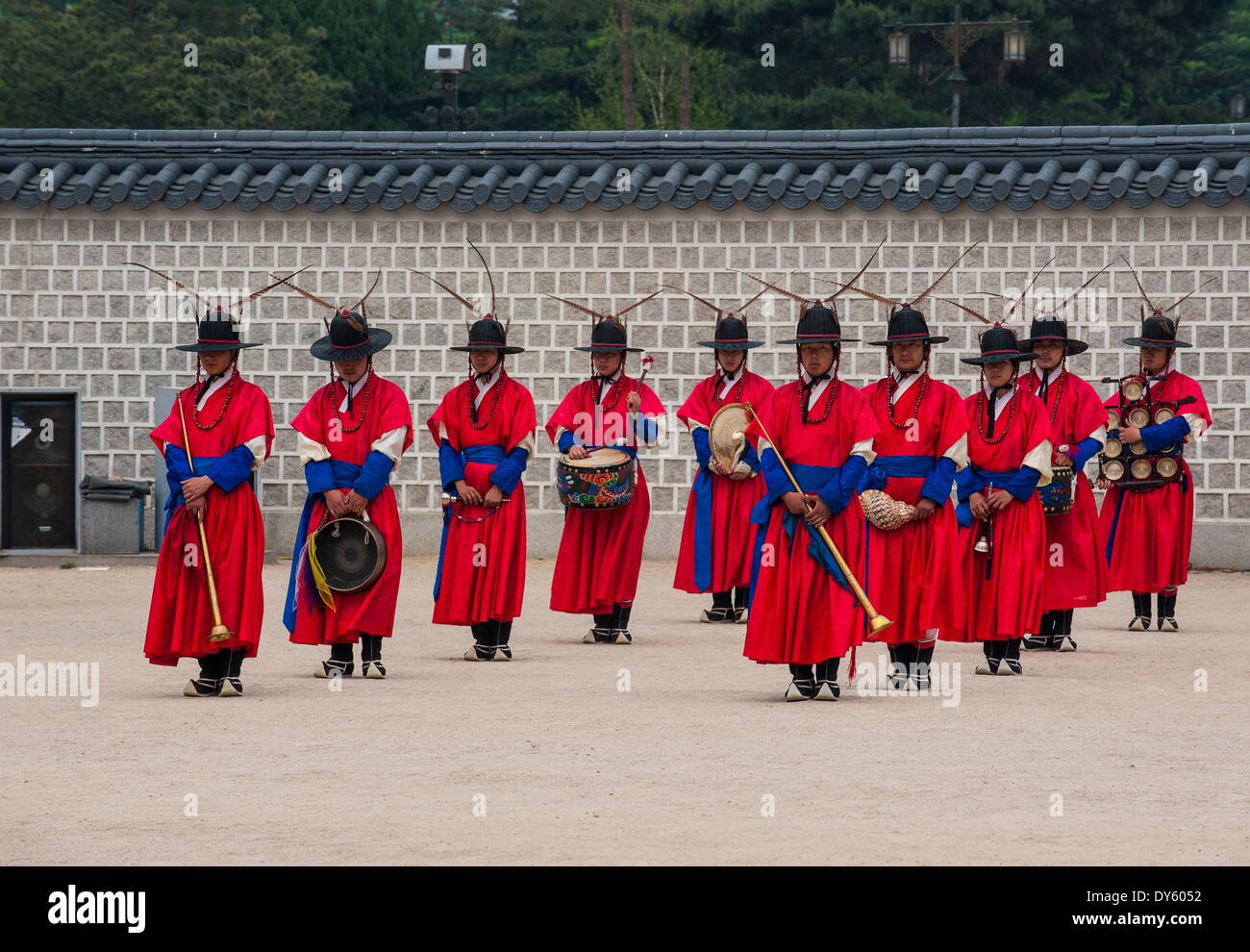 Ceremonial changing of the guard, Gyeongbokgung Palace, Seoul, South Korea, Asia Stock Photo