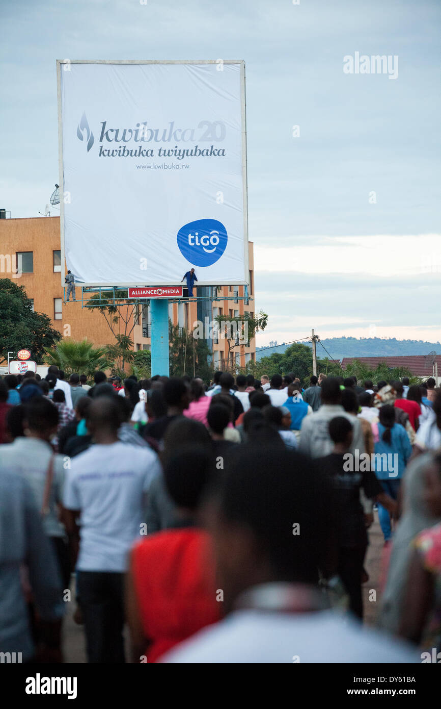 Kigali, Rwanda. 7th April 2014. Rwandans take part in ‘Kwibuka Twiyubaka’ Walk to Remember.  The walk started at the Rwandan Parliament and ended at Amahoro stadium. This year marks the 20th anniversary of the genocide against the Tutsis. During the approximate 100-day period from April 7, 1994 to mid-July, an estimated 500,000–1,000,000 Rwandans were killed, constituting as much as 20% of the country's total population and 70% of the Tutsi then living in Rwanda.© Alamy Stock Photo