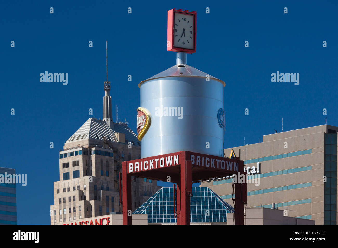 USA, Oklahoma, Oklahoma City, Bricktown, entertainment district, water tower and clock Stock Photo