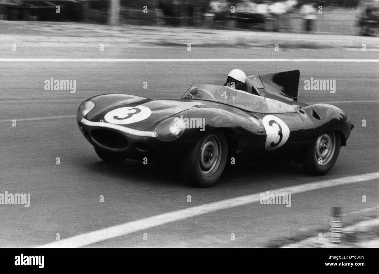 Jaguar D-Type #3 (I.Bueb, R.Flockhart) Winner Le Mans 1957