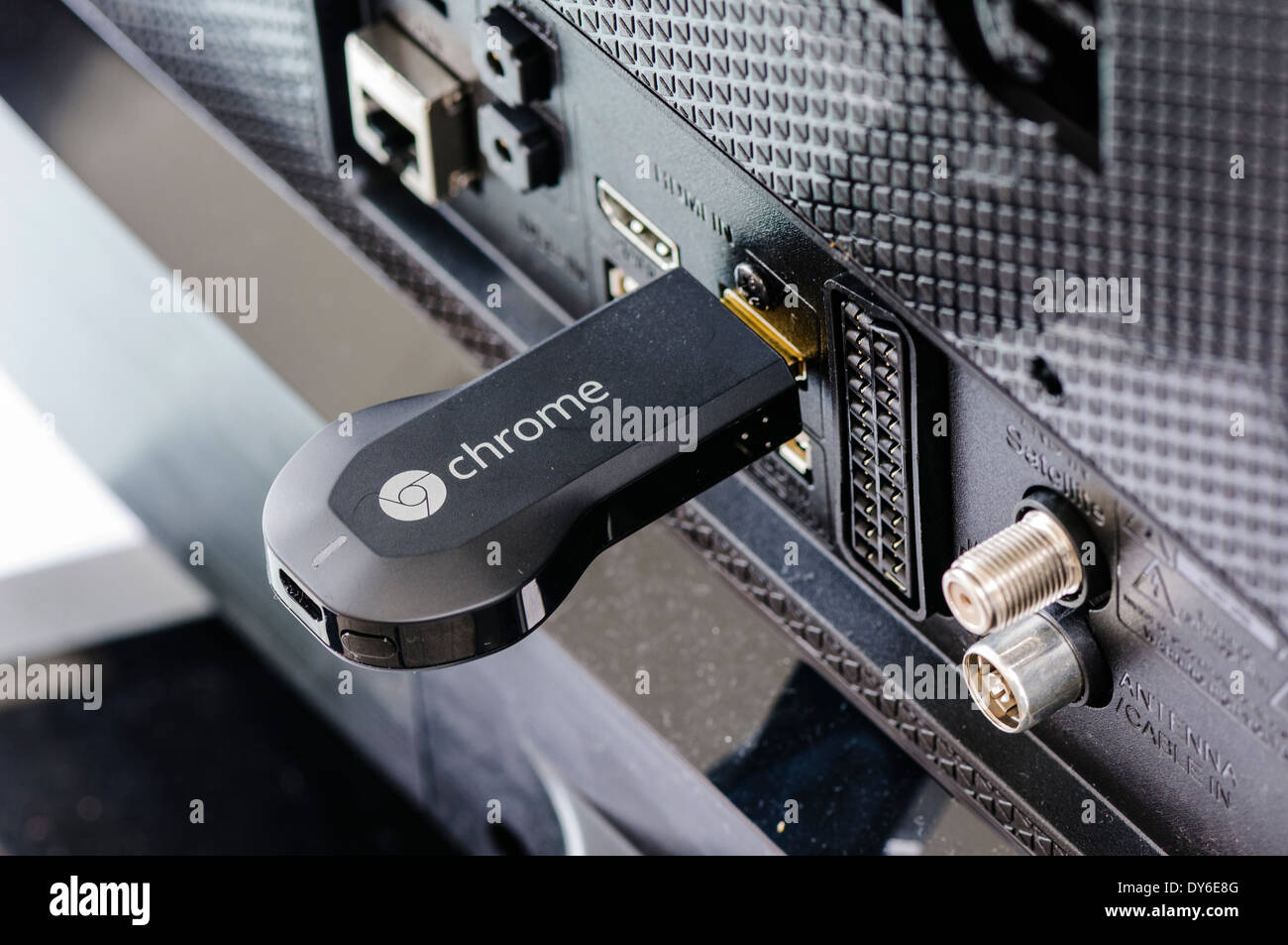 Chromecast hi-res stock photography and images - Alamy