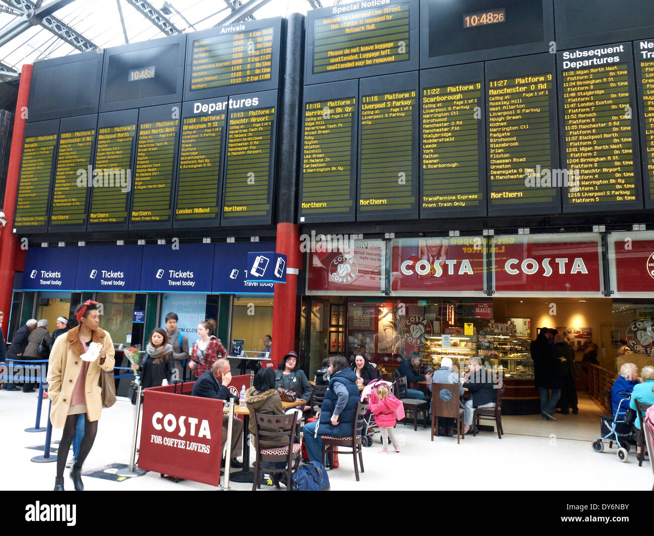 Inside Lime Street Railway Station in Liverpool Merseyside UK Stock