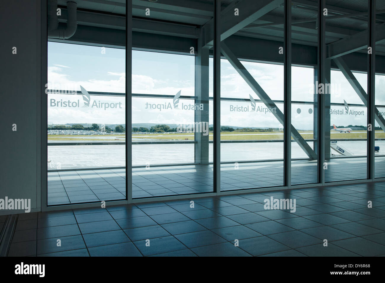 Terminal bristol airport hires stock photography and images Alamy