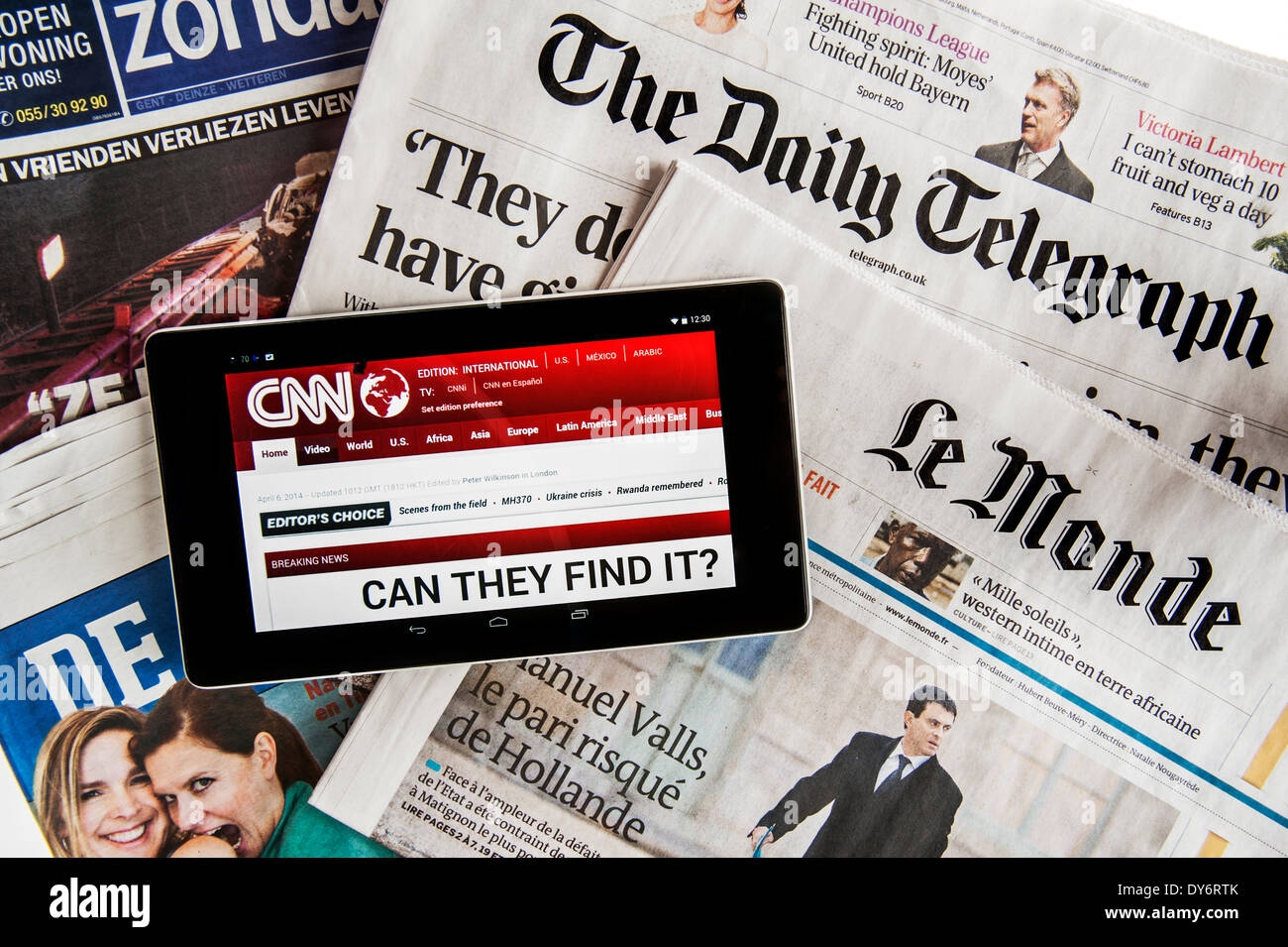 Us newspapers digital hires stock photography and images Alamy