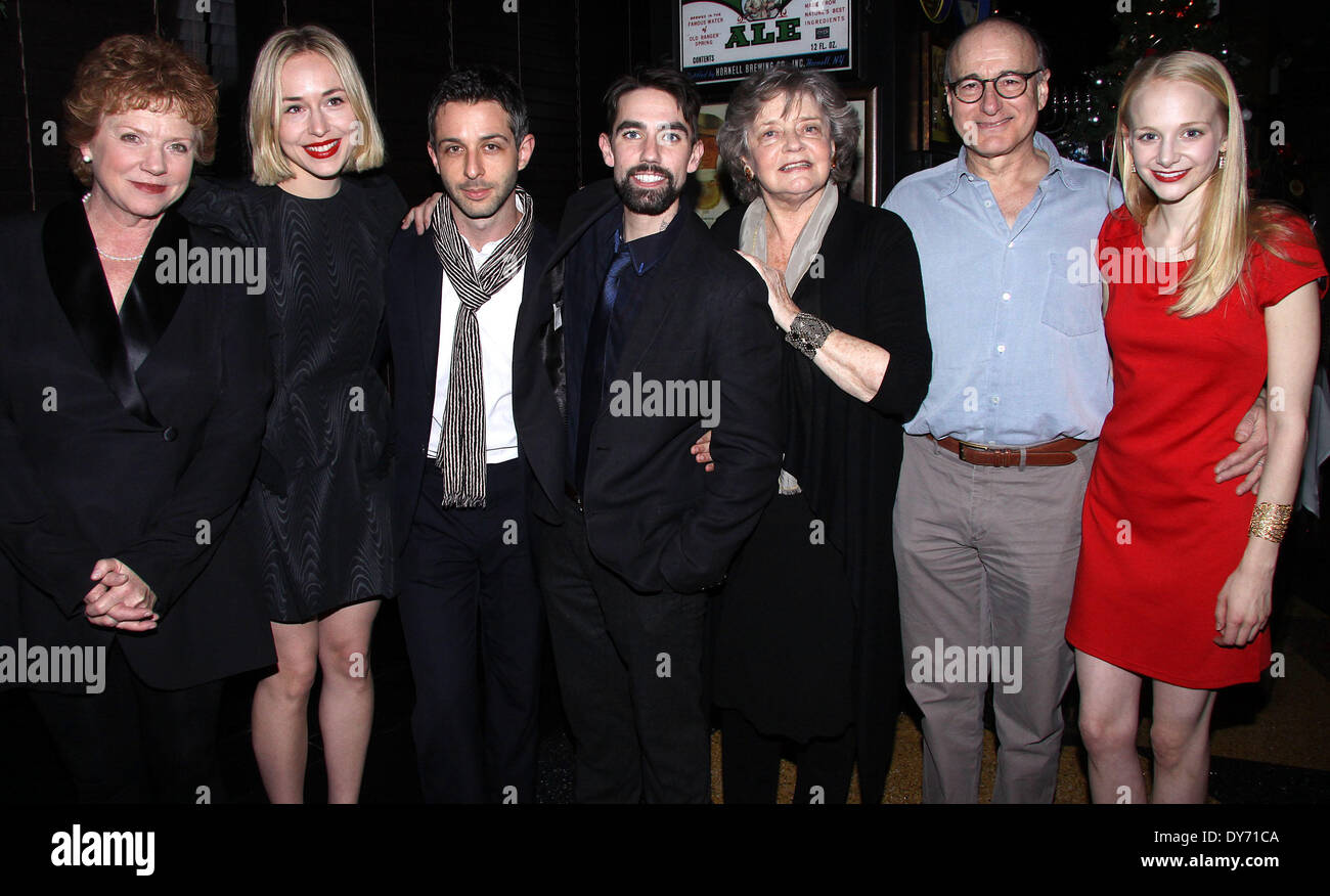The after party for the world premiere of ‘The Great God Pan’ held at Heartland Brewery Featuring: Becky Ann Baker,Sarah Goldberg,Jeremy Strong,Keith Nobbs,Joyce Van Patten,Peter Friedman,Erin Wilhelmi Where: New York City NY United States When: 18 Dec 20 Stock Photo