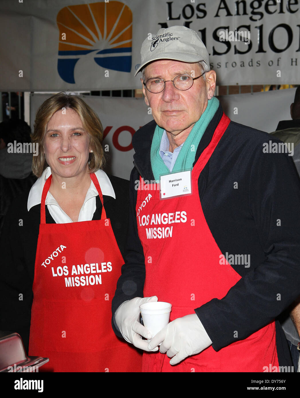 Los Angeles Mission Christmas Eve For The Homeless Featuring Harrison