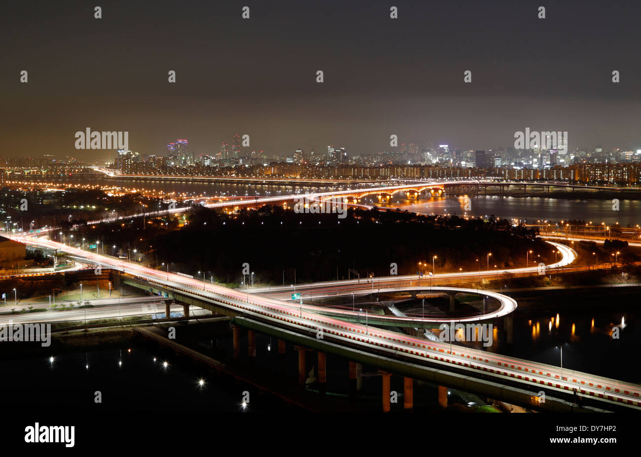 Gangbyeon Express Way and the Seongsu Bridge are seen over the Han River, Seoul, South Korea. Stock Photo