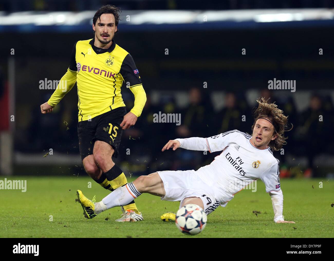 Real Madrids Luka Modric Against High Resolution Stock Photography And Images Alamy