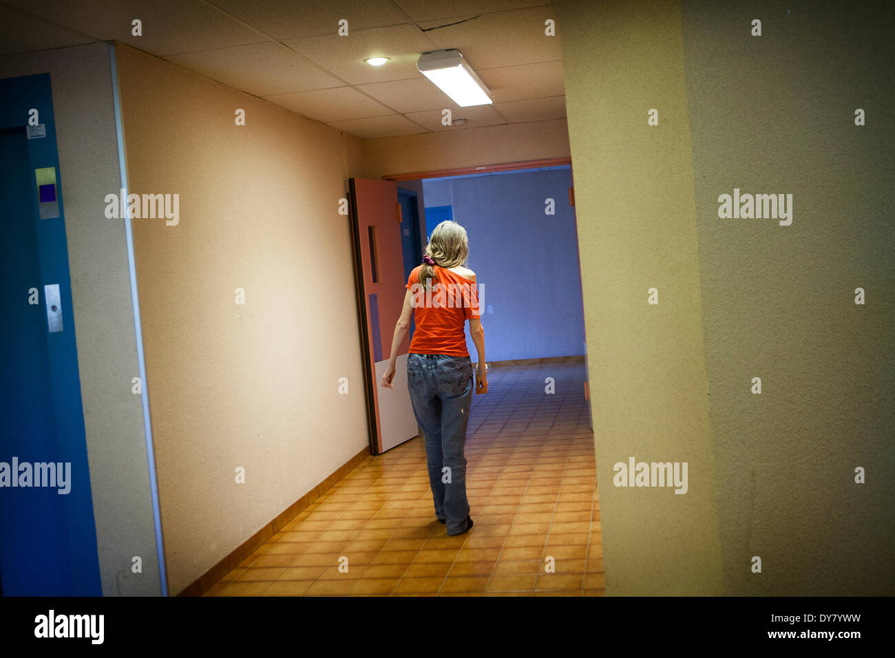 Women hospital and rear view hi-res stock photography and images - Alamy